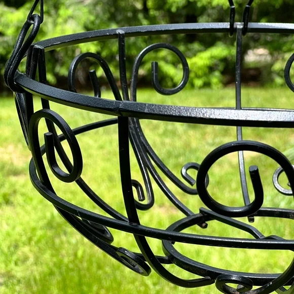 Vintage black heavy metal hanging basket outdoors - Picture 5 of 9